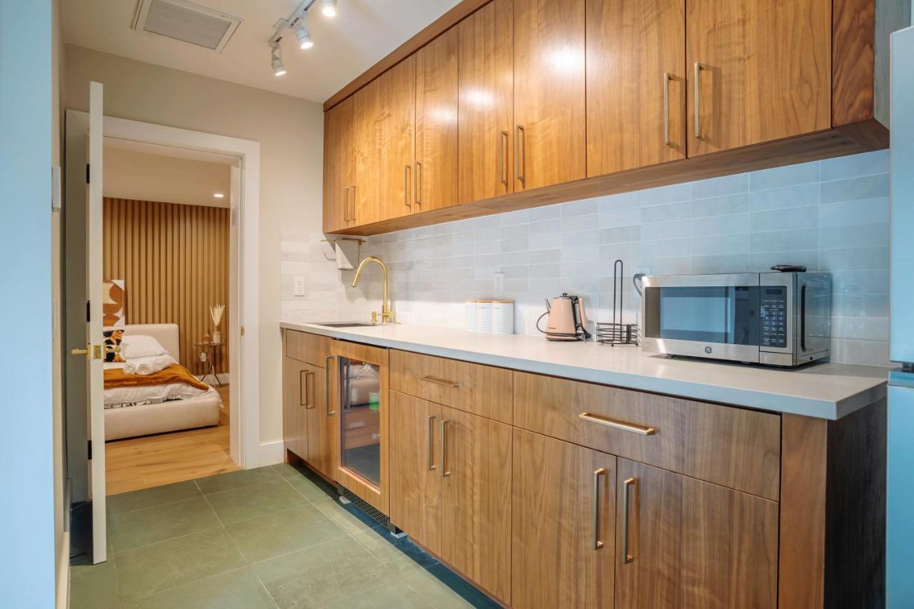Serene 1 Bed Guest House With Patio Sleeps 6 Лос Анджелис Екстериор снимка